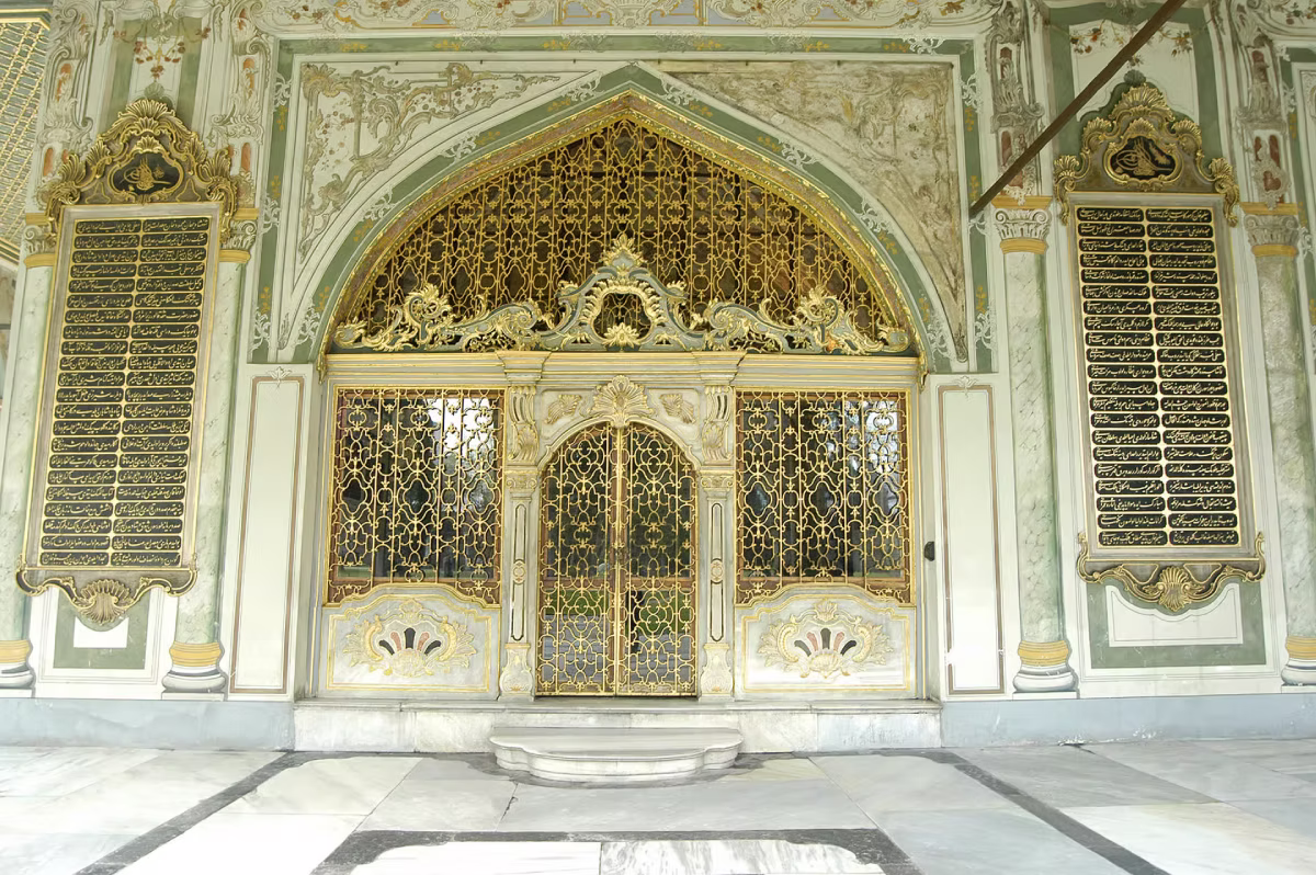 Sacred Relics Room at Topkapi Palace